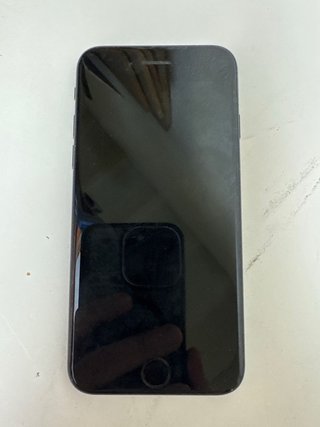 iPhone SE 2020 64GB batteria 84% revisionato