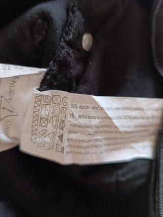 Pantalón vaquero negro Pull&Bear