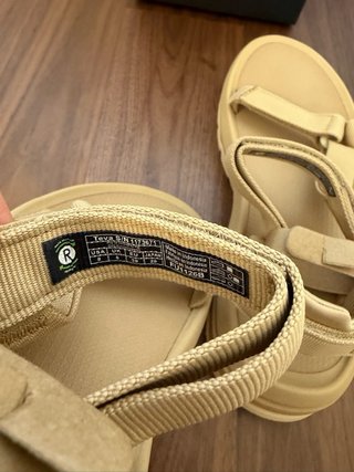 New Teva Hurricane xlt3 bege