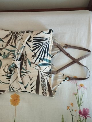 Precioso vestido de verano estampado 100% algodón.