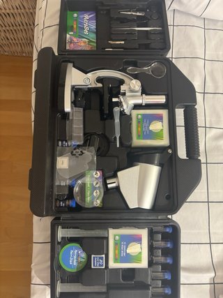 Microscopio Infantil Bresser con Accesorios