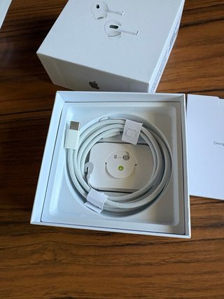 Apple AirPods Pro 2