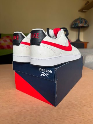 Zapatillas Nike Court Vision Low Blancas Rojas