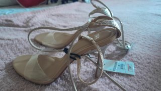 Sandalias Zara Beige y Plateadas