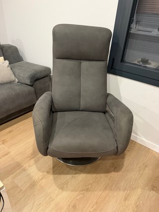 Sillón reclinable eléctrico gris