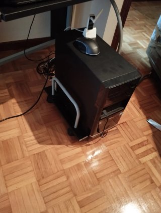 Mesa escritorio ordenador negra