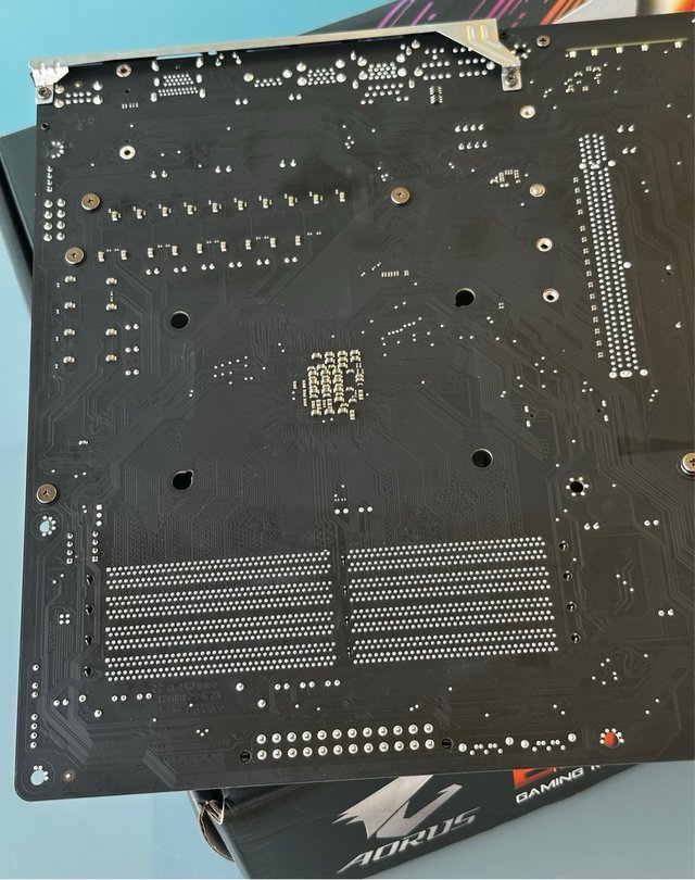 Nuova scheda madre Gigabyte B550 AORUS ELITE V2