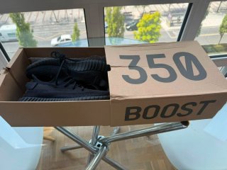 Adidas Yeezy Boost 350 V2 Talla 41