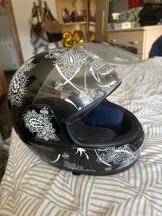 Casco Moto Helix Negro y Blanco