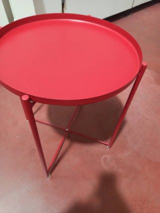 Mesa auxiliar roja redonda metal