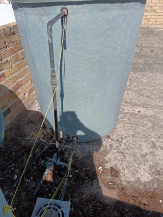 Bidón de poliéster 500,80€1000,120€