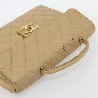 CHANEL Matelasse Business Bag Caviar Skin Beige