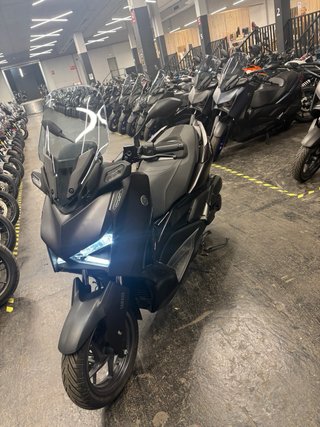 Yamaha XMAX 125 Negro