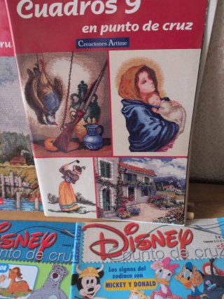 Revistas punto de cruz Disney