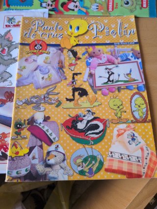 Revistas punto de cruz Disney