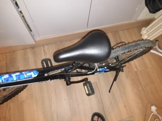 Bicicleta 20 pulgadas Coluer con casco