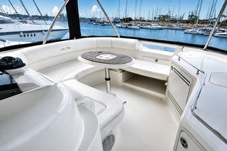 Sea Ray 550 Sedan Bridge