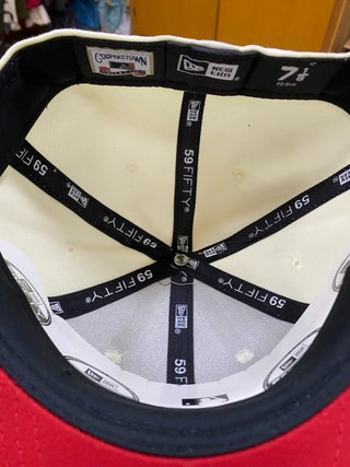 New Era NY scheletro e rose 7 1/8 56.8cm