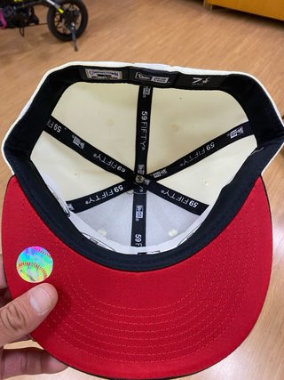 New Era NY scheletro e rose 7 1/8 56.8cm