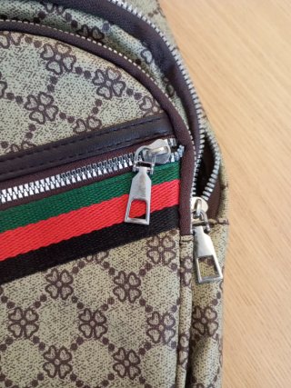 Riñonera Estilo Gucci. VENTA EN PERSONA
