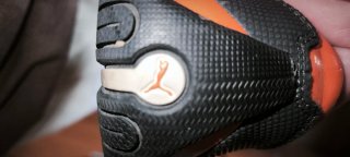Deportivas Puma Blancas y Naranjas