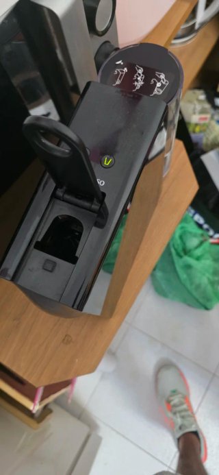 Cafetera Nespresso Essenza Mini Krups NEGOCIABLE!!
