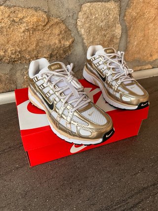 Nike P6000 Oro y Blanco