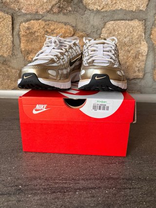 Nike P6000 Oro y Blanco