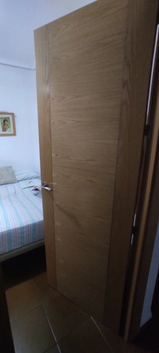 Puerta madera haya