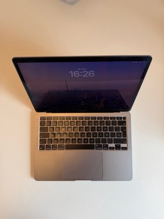 MacBook Air M1 (2020) – 8 GB –