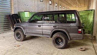 Mitsubishi Montero 1996
