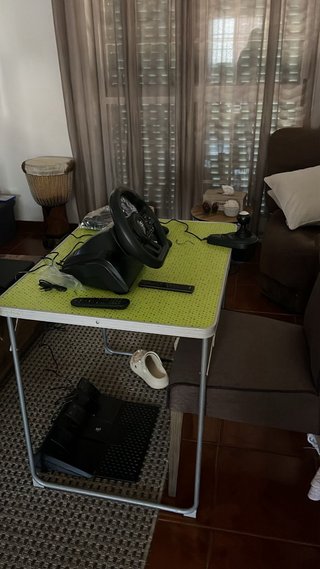 Volante Simulador com Pedais e mudanças