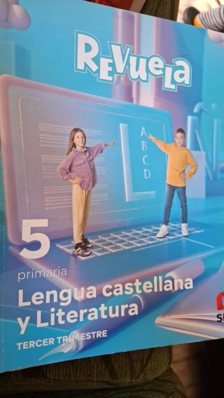 Hola buenas tengo libros de la 2 ESO , 5 primaria.