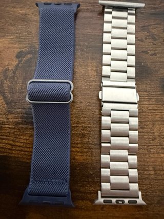 Apple Watch SE 40mm e 7 bracciali diversi