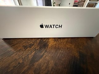 Apple Watch SE 40mm e 7 bracciali diversi