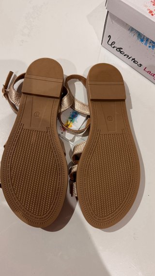 Sandalias Urbanitas Lady Talla 39 Doradas