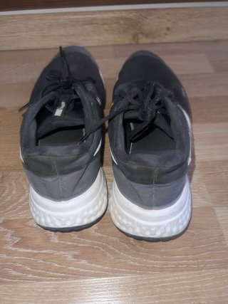 Zapatillas Nike Revolution 6 talla 39