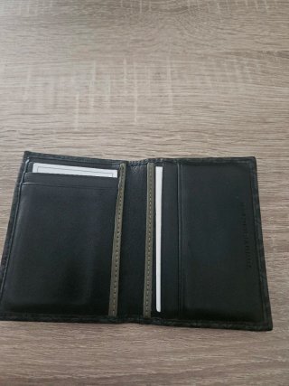 Cartera Tommy Hilfiger Negra - Como Nueva