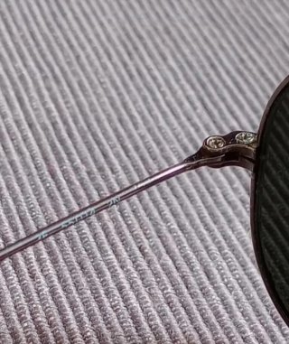 Occhiali da sole aviator blu e grigi ,25€