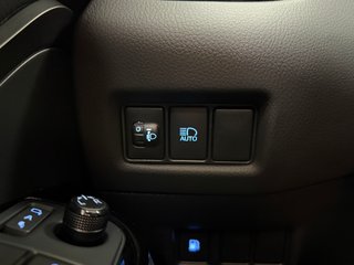 Toyota C-HR Advance 2.0 180H e-CVT HEV EL TOP !!!!
