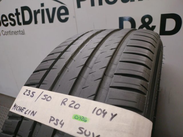 Neumático de ocasión 235/50 R20 104Y