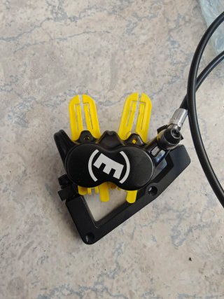 Pinza Freno Magura MT5