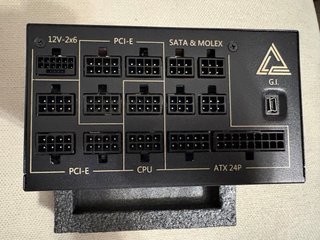 MSI MEG AI1300P PCIe5 1300W PARA PIEZAS
