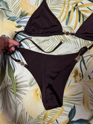 Bikini Calzedonia marrón con adornos