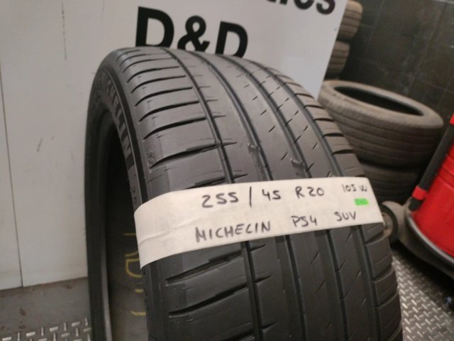 Neumático de ocasión 255/45 R20 105W