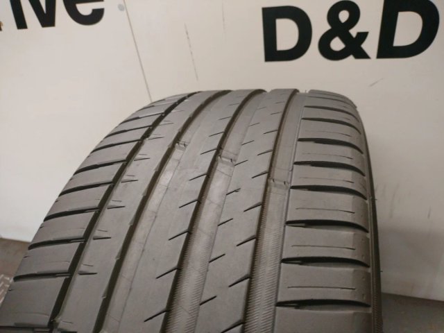 Neumático de ocasión 255/45 R20 105W