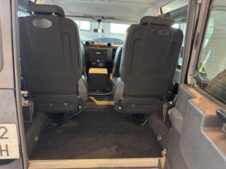 Land Rover Defender 90 SW SE