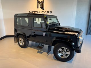 Land Rover Defender 90 SW SE