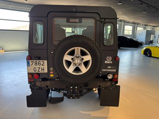 Land Rover Defender 90 SW SE