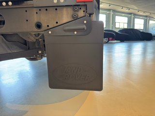 Land Rover Defender 90 SW SE